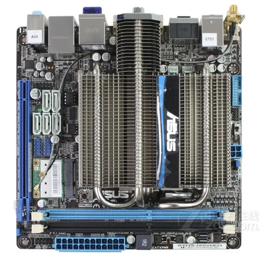 Mini itx HTPC 17*17 используется оригинальный для ASUS интегрированный процессор AMD APU