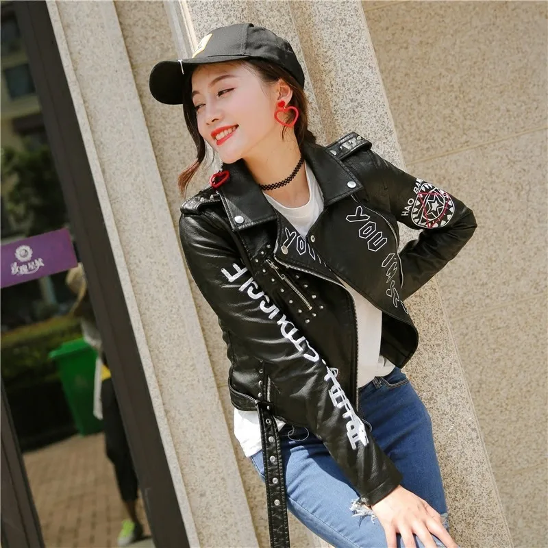 Женская куртка из искусственной кожи, Байкерская короткая куртка в стиле хип-хоп, с принтом букв, черного цвета, с заклепками, на молнии, PY21 от AliExpress RU&CIS NEW