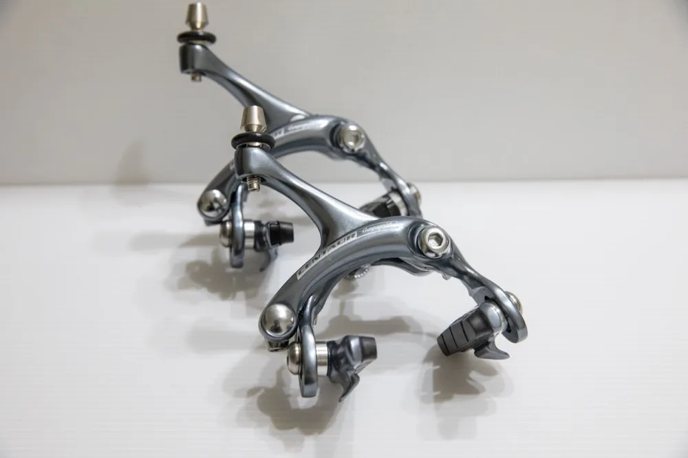 Campagnolo CENTAUR серебристо серый комплект тормозных суппортов F + R|Велосипедный