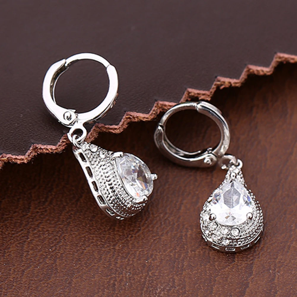 Элегантный Rhinestone мотаться Teardrop Посеребренная Huggie Серьги Свадебные