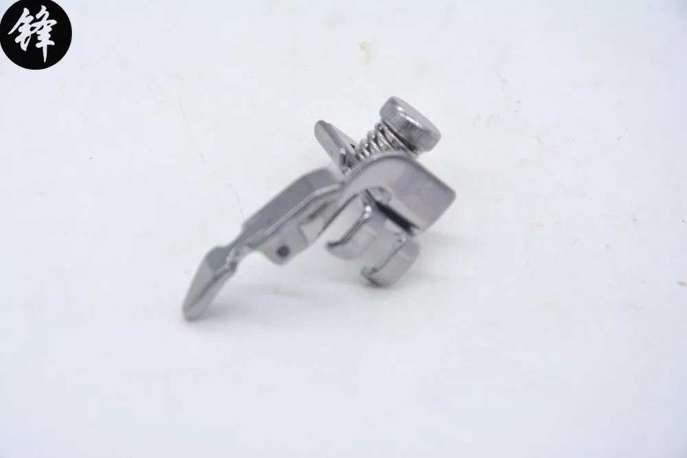 Старомодная швейная машина бытовая невидимая молния для ног S518 (A) живое