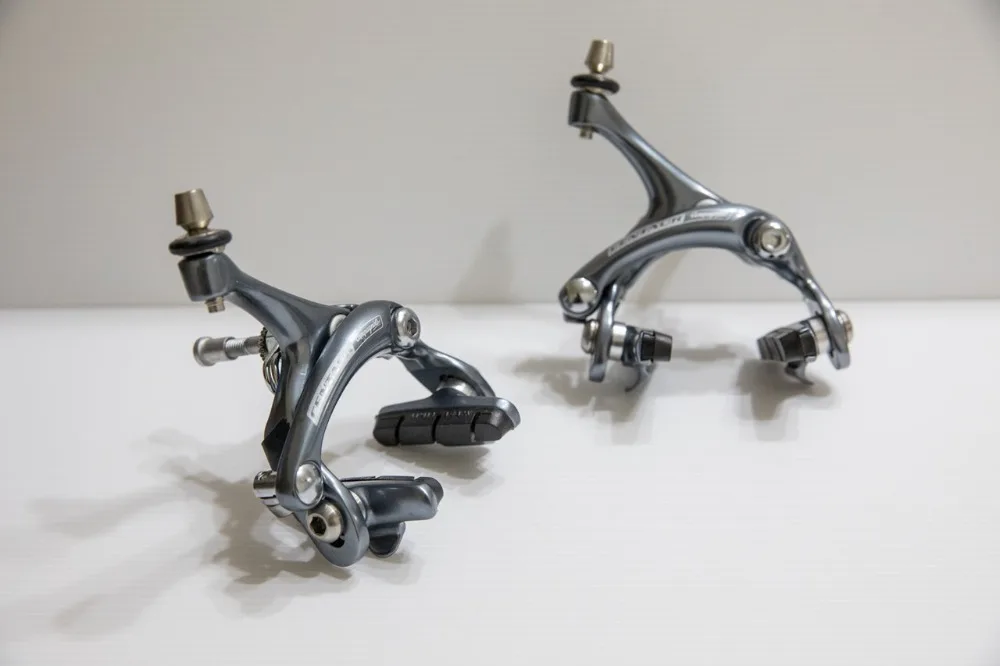 Campagnolo CENTAUR серебристо серый комплект тормозных суппортов F + R|Велосипедный