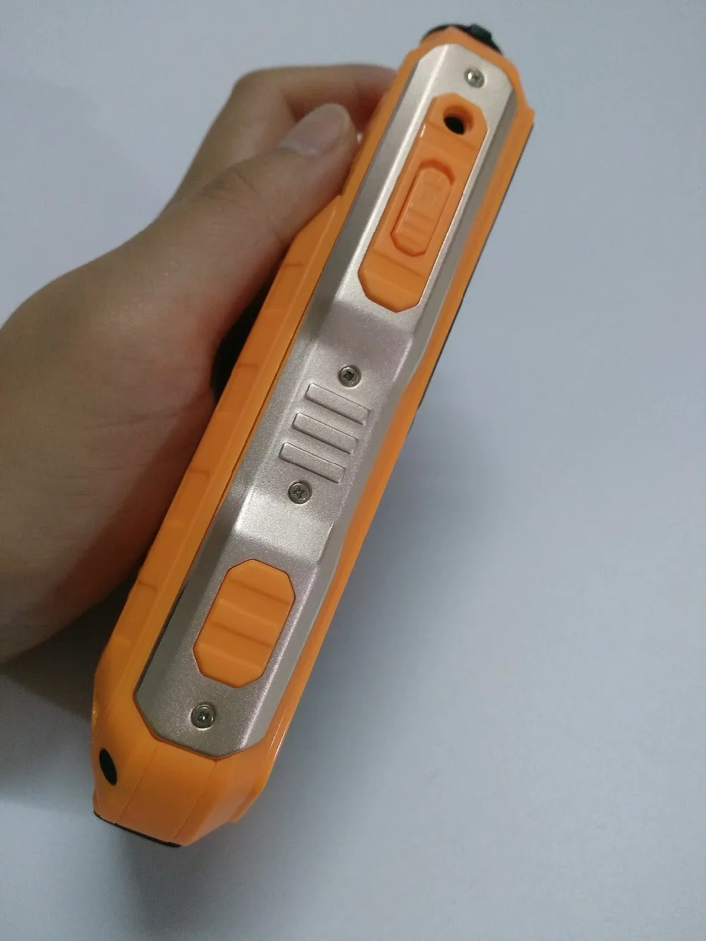 E8800 телефон Walkie Talie телефон противоударный SOS 8800 мАч батарея SOS длительное время ожидания внешний аккумулятор Фонарь FM PTT мобильный телефон