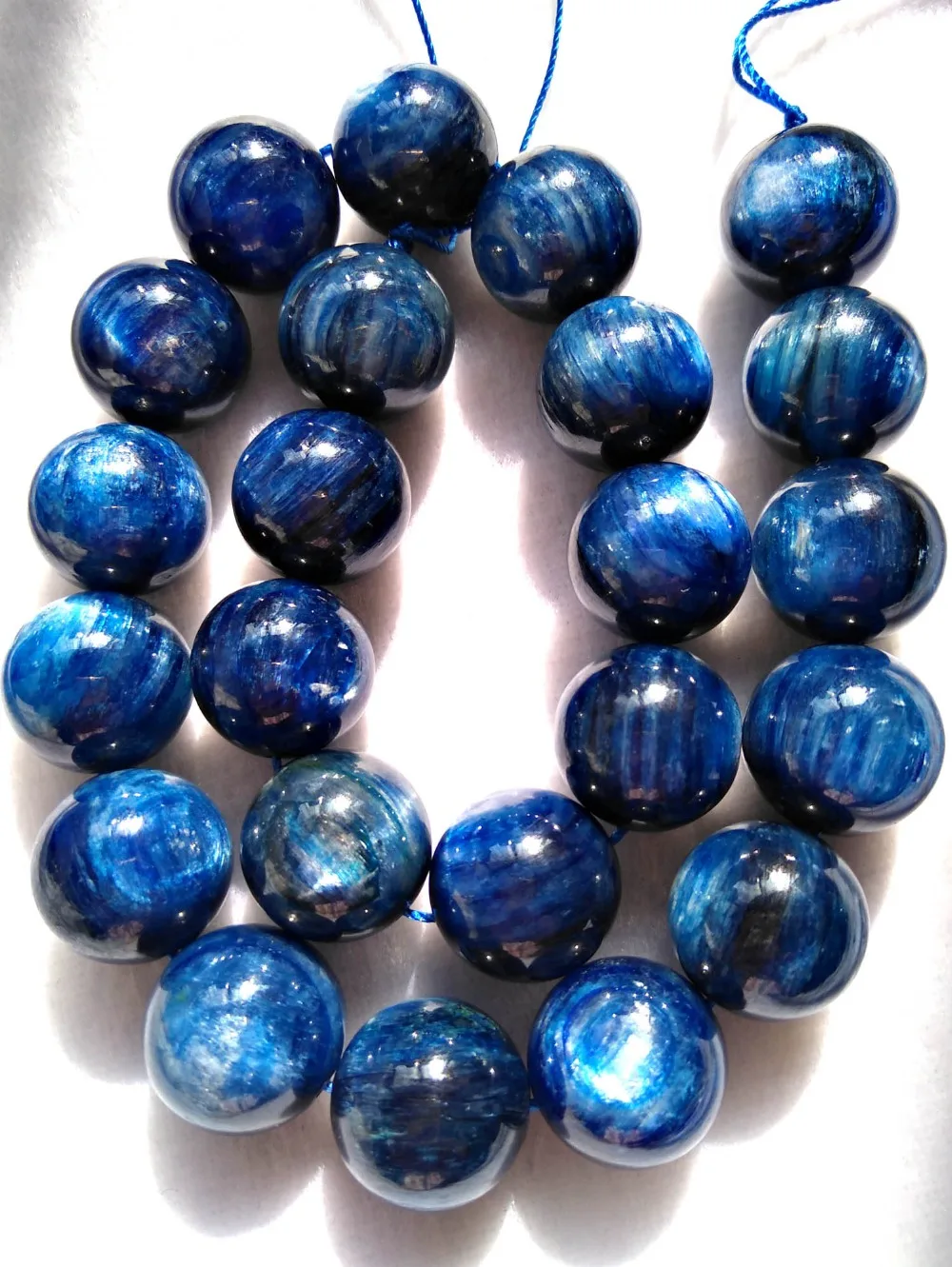

AAA Grade full strand 16" Genuine Blue Kyanite beads,Ball Round Beads,4mm 6mm 8mm 10mm 12mm 14mm 16mm for necklace bracelet