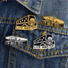 Лидер продаж 2019, креативная брошь LIFK WAS OK I'm Out Ta Here, гроб, темная мультяшная эмалированная брошь из сплава, значок, брошь на воротник, ювелирное изделие