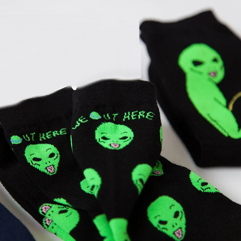 

Alien Pee Print Women Men Casual Comfortable Cotton Funny Mid-calf Crew Socks