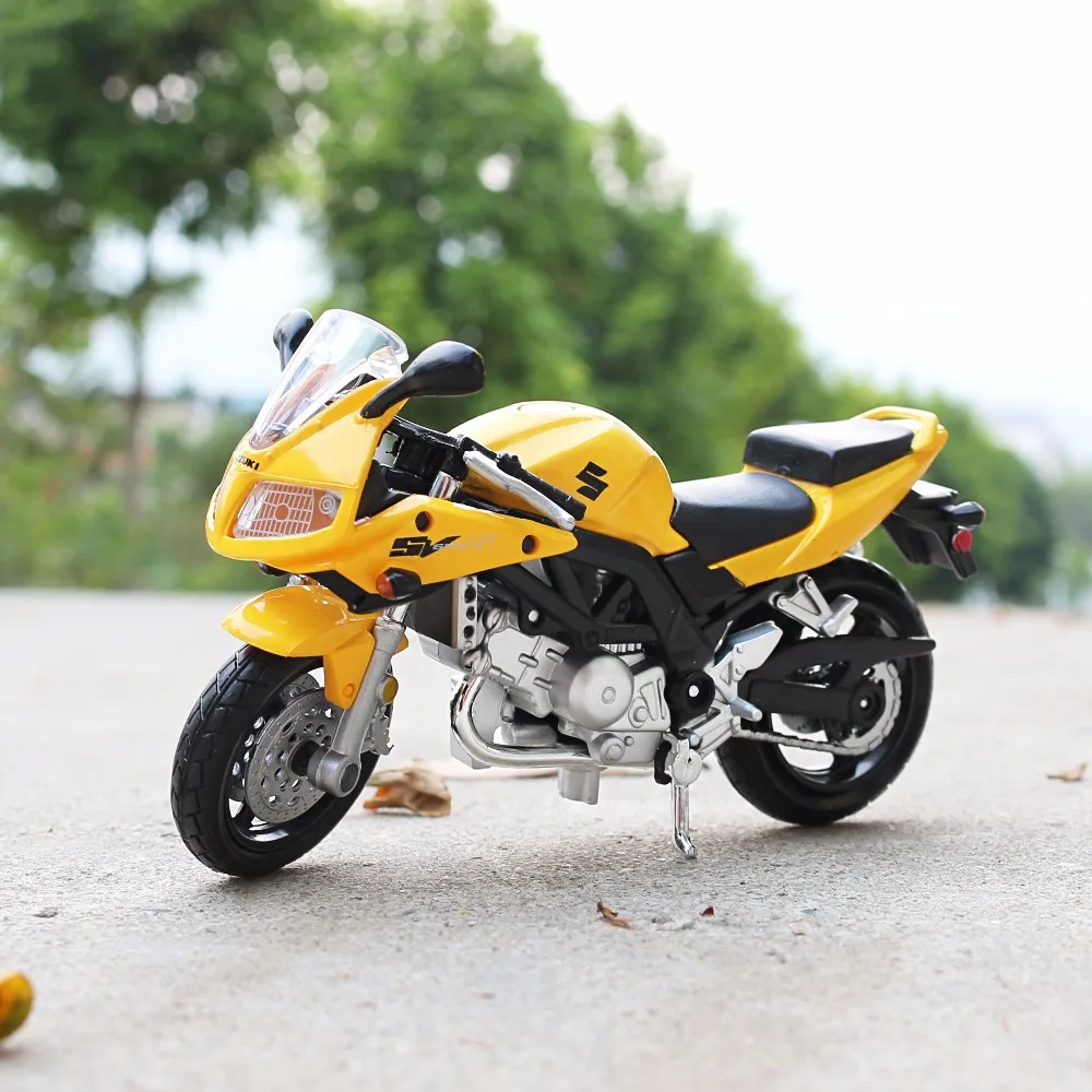 1:18 весы Maisto SUZUKI SV650S мотоцикл гоночные автомобили мини модели автомобилей офисные