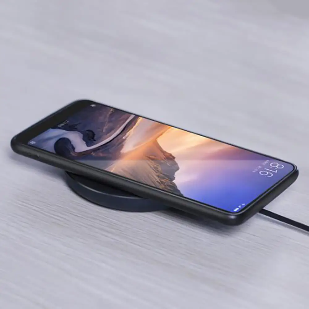 Беспроводное зарядное устройство Xiaomi Qi стандарт 10 Вт два режима зарядки черный |