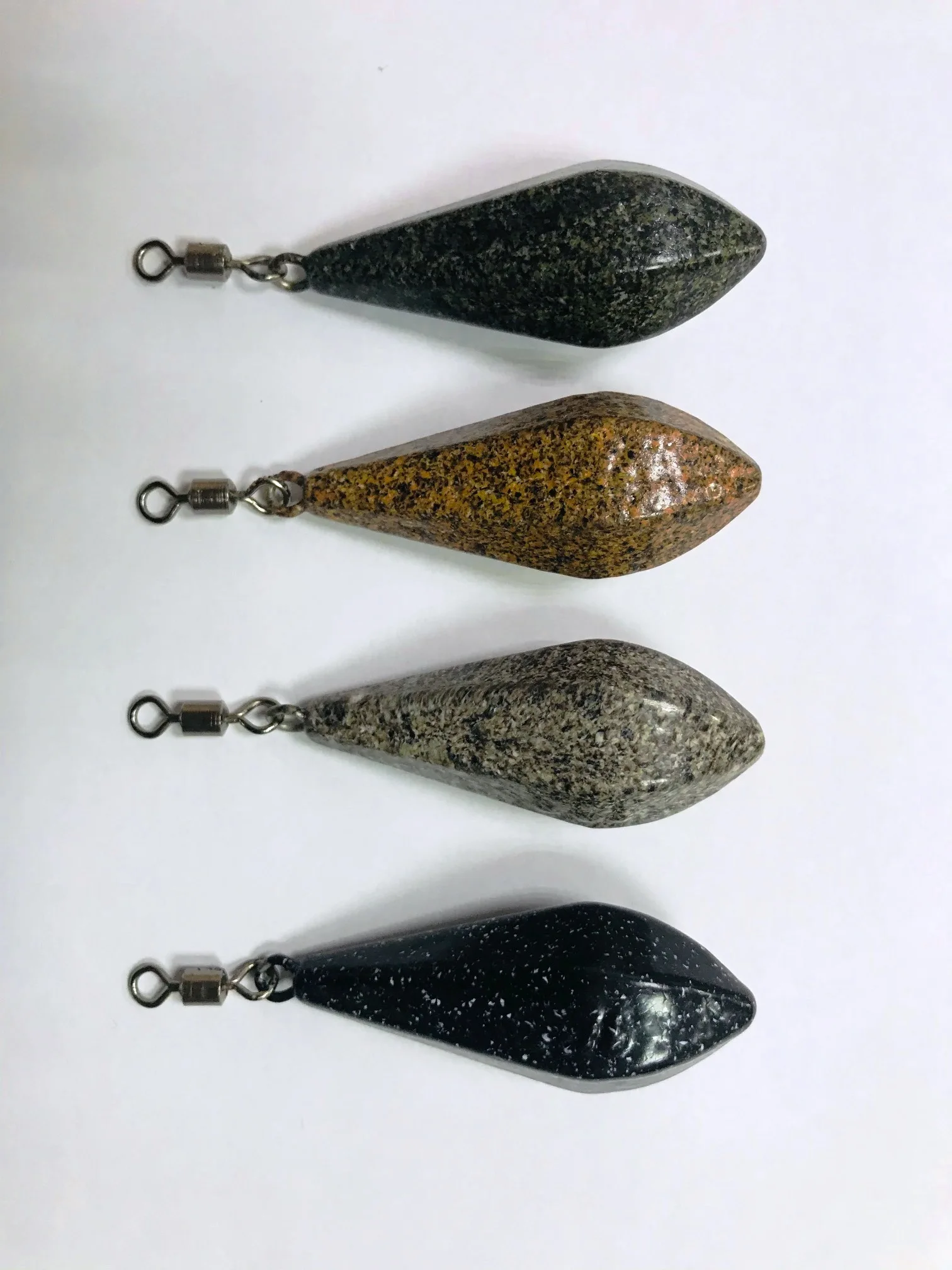 Груз карповый крашенный ГОРИЗОНТ ушко с вертлюгом 30 40 50 60 70 80 гр. упак. 4 штуки