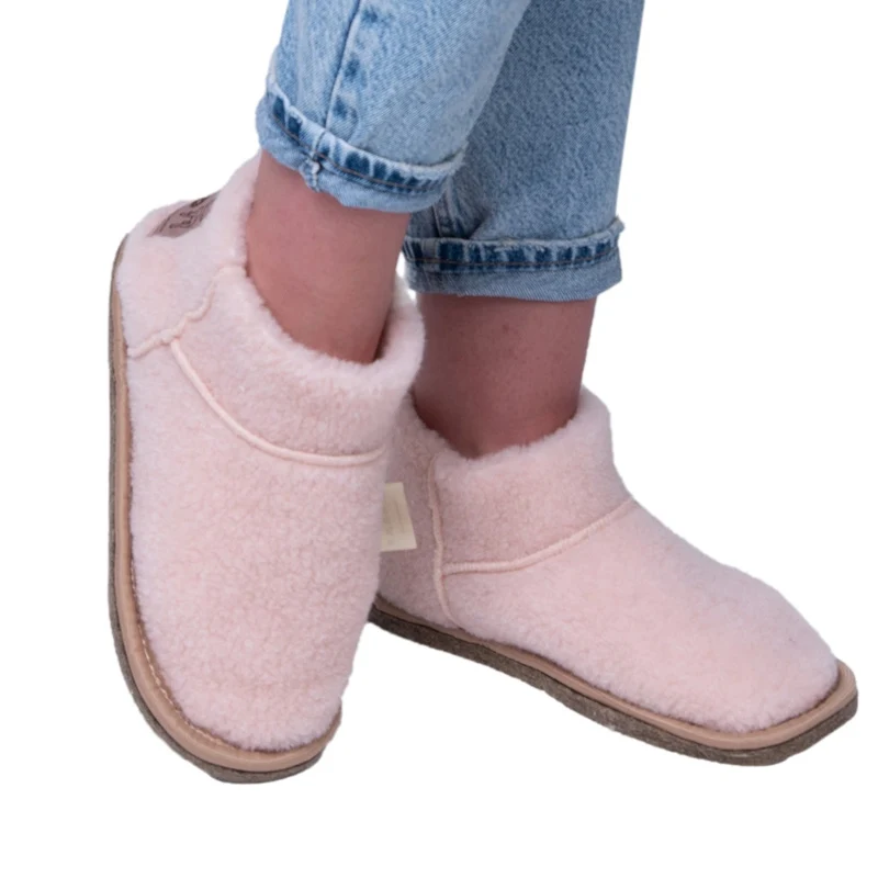 Угги домашние из овечьей шерсти Светло-розовые WOOLLAMB - женские тапочки овчины