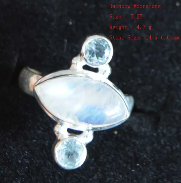 Серьга для хеликса с лунным камнем