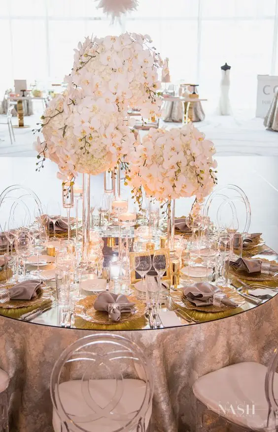 

Wholesale Acylic Floor Vase Clear Flower Vase Table Centerpiece Marriage Modern Vintage Floral Stand Columns Wedding Decoration