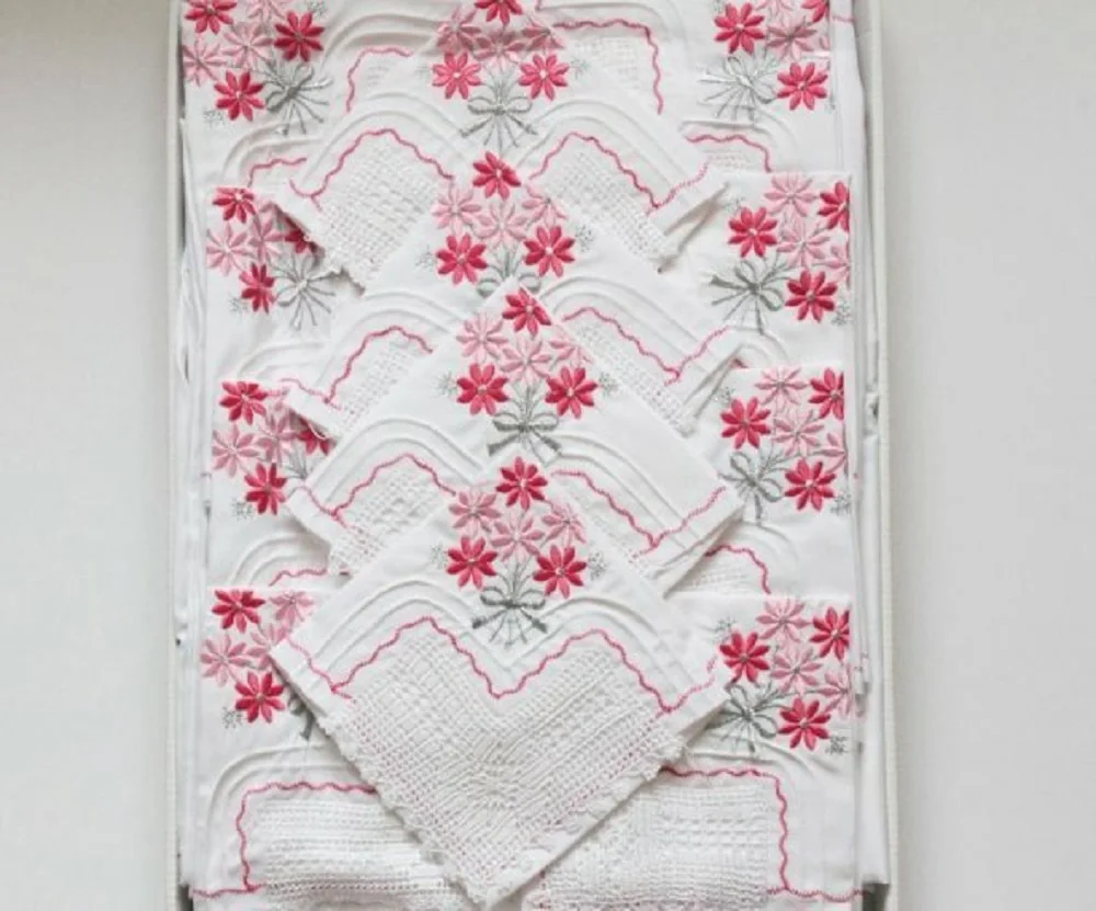 22 шт. кухонный комплект Сделано в Турции розовый цветок вышитые кружева скатерть