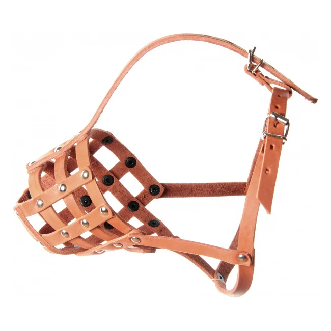 Намордник Зооник из натуральной кожи № 4 (немецкая овчарка восточно европейская