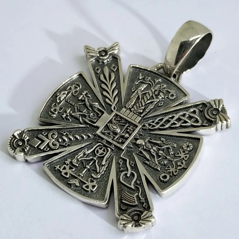 Славянский оберег &quotКрес&quot Серебро 925 пр. Чернение. Вес примерно 8.50-10.60 гр. |