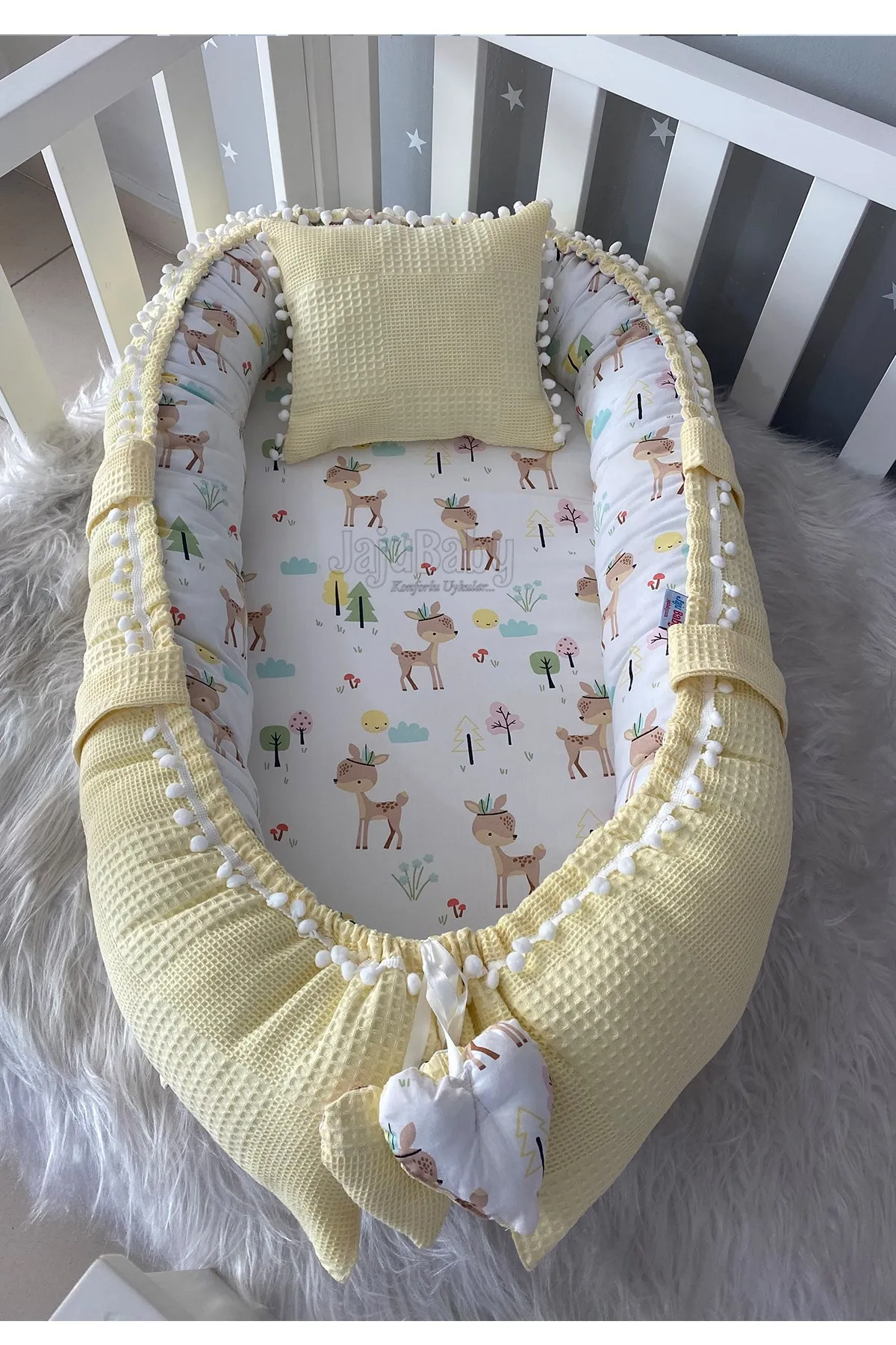 

Jaju Baby Handmade Yellow Color Waffle Pique Fabric Gazelle Design Pompom Babynest Baby Bedding Portable Crib Travel Bed Newborn