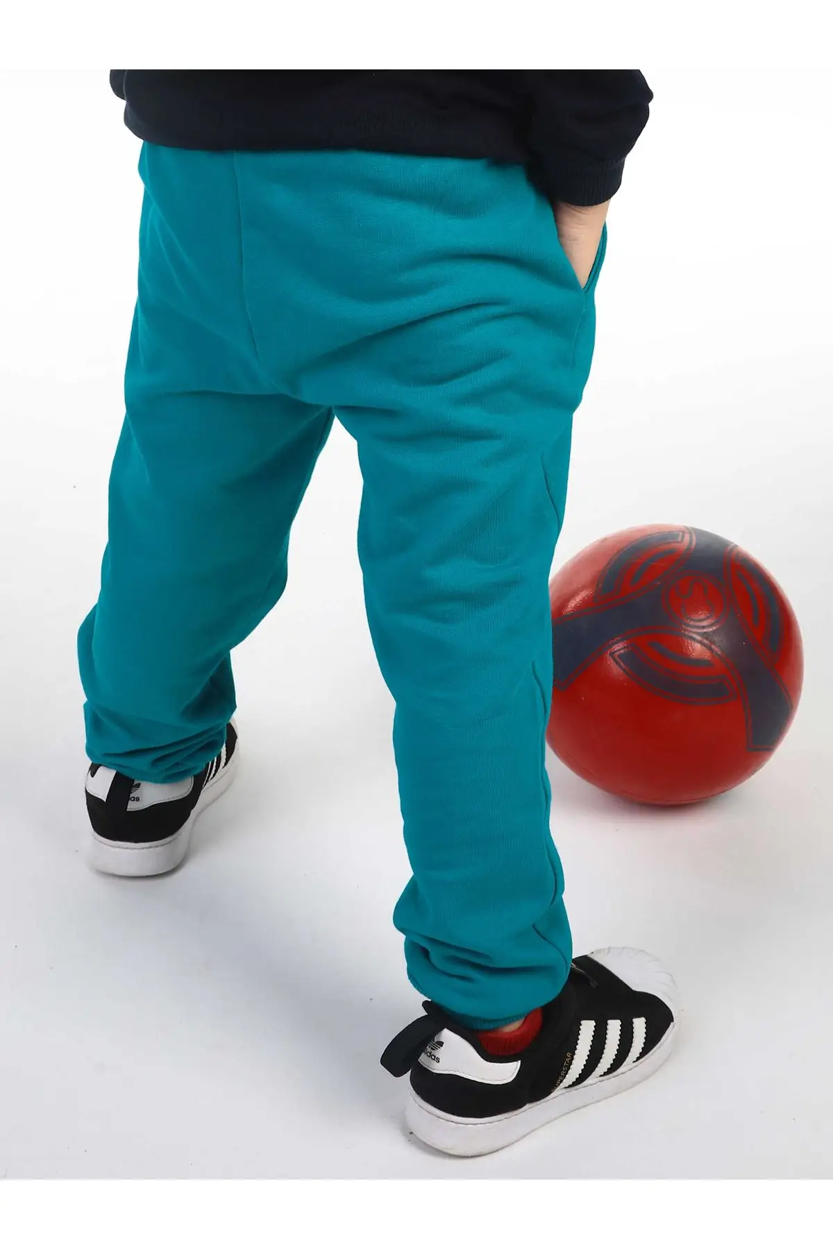 Масляно-зеленые сезонные мужские спортивные штаны | Мать и ребенок