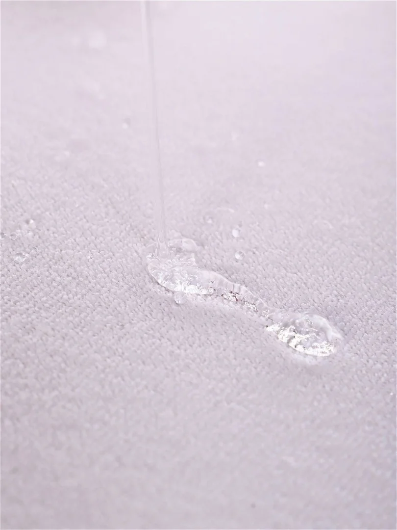 Наматрасник-чехол Мембранный водонепроницаемый с резинкой по всей длине защита