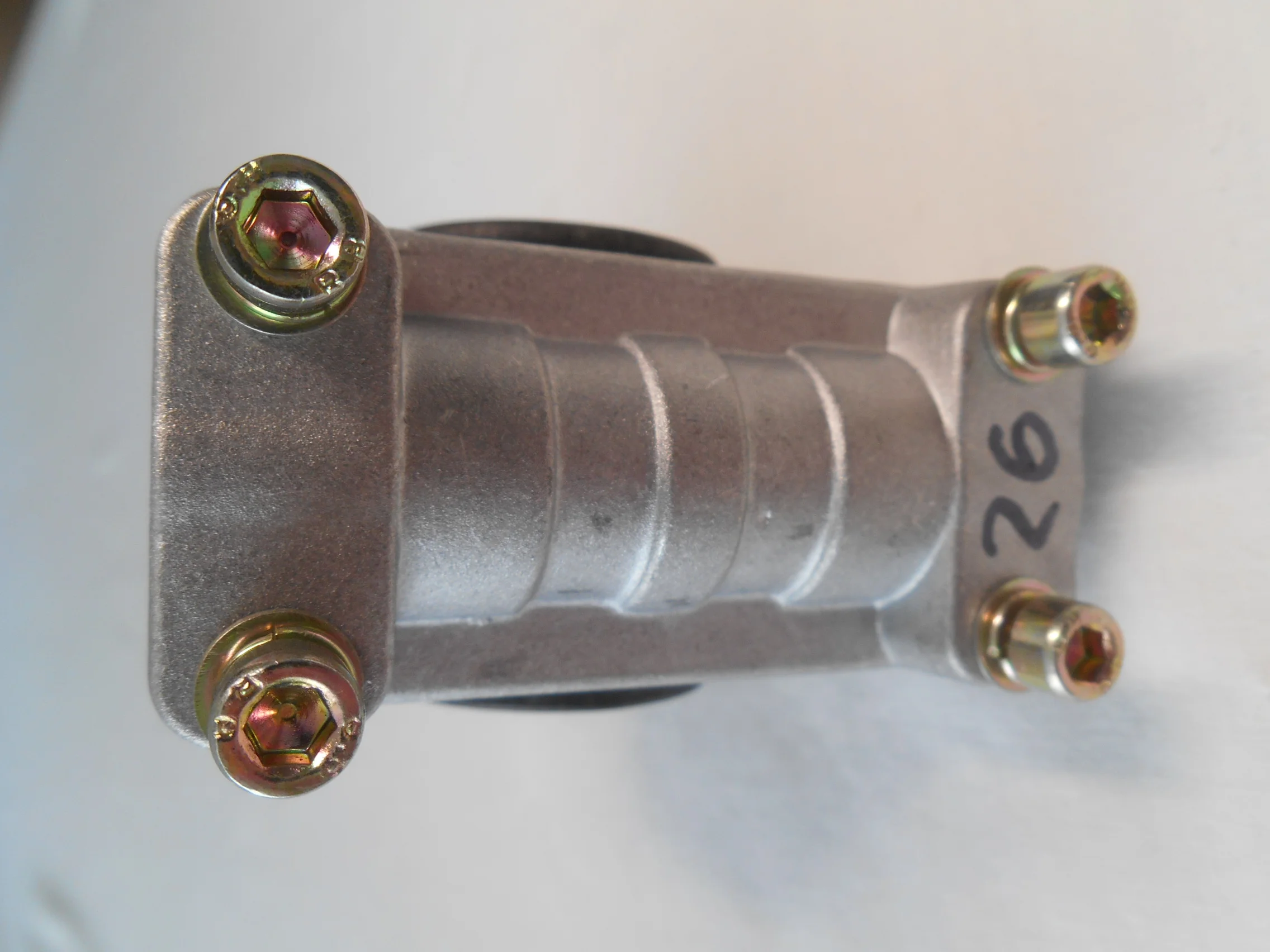 Кронштейн крепления ручки газа бензокосы (триммера) под штангу 26 мм |