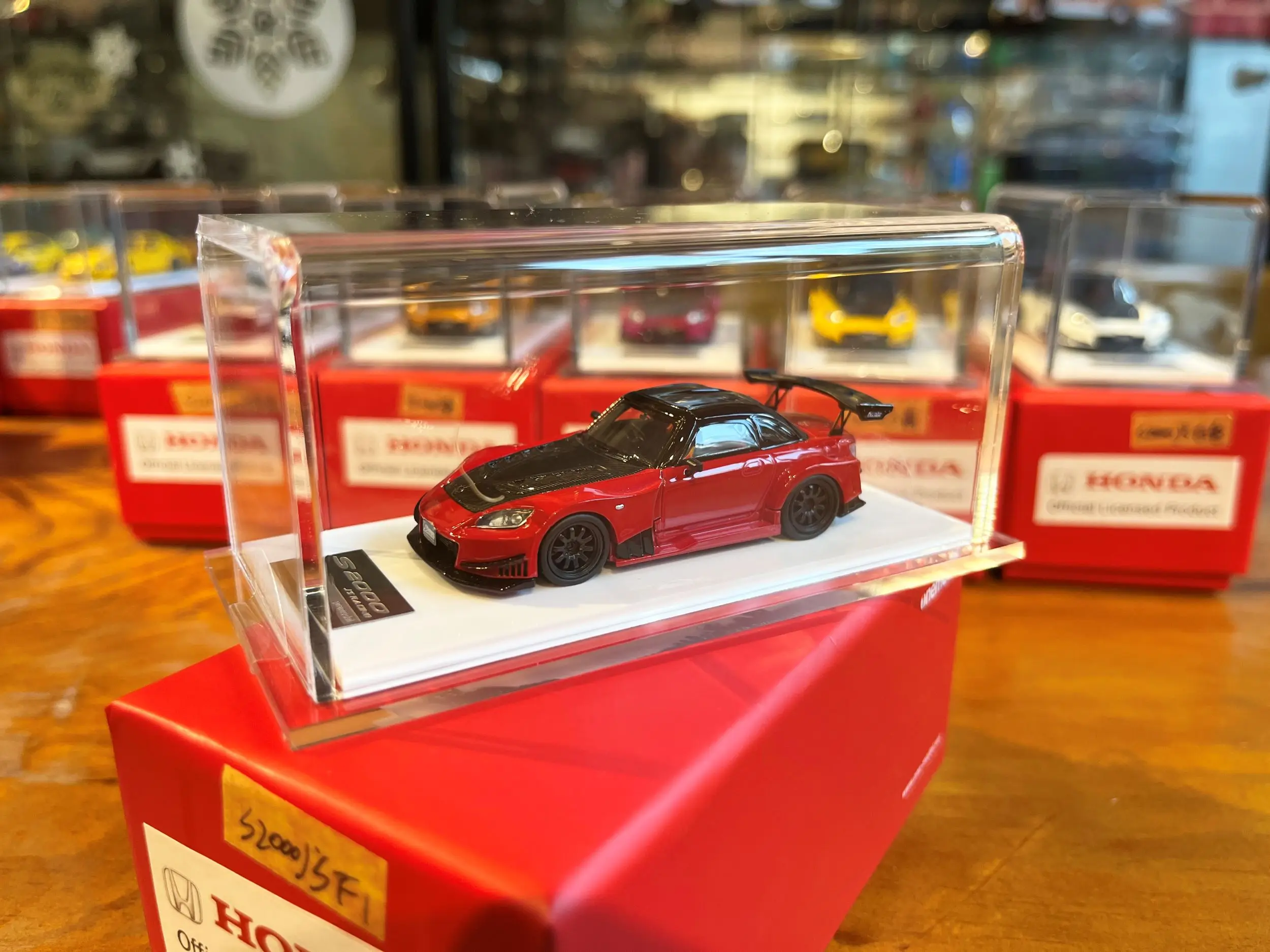 В наличии популярная модель OM 1:64 высококлассная машинка Honda S2000 J's Racing Version