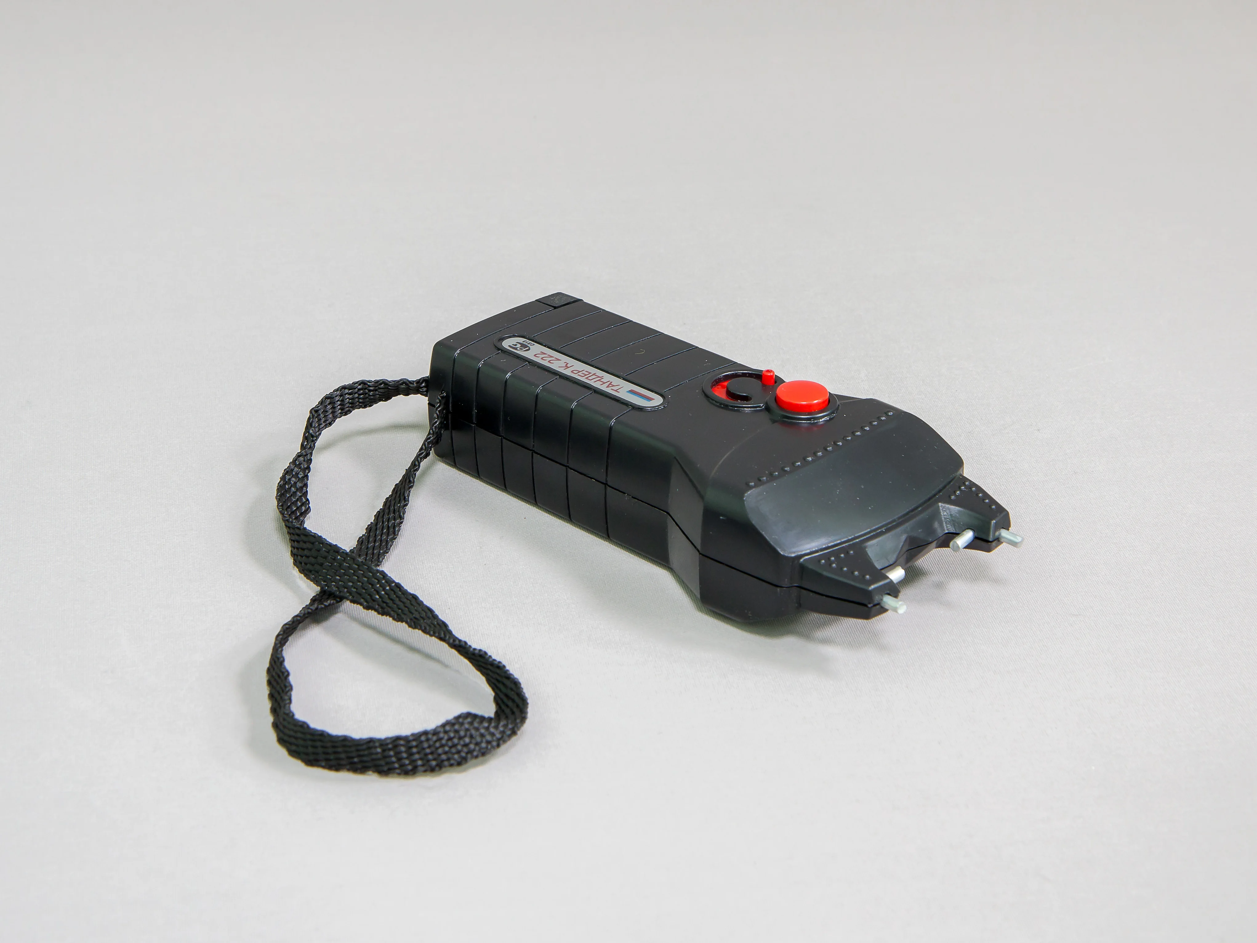 тандер 222 электро шоковое устройство для защиты и самообороны от собак животных