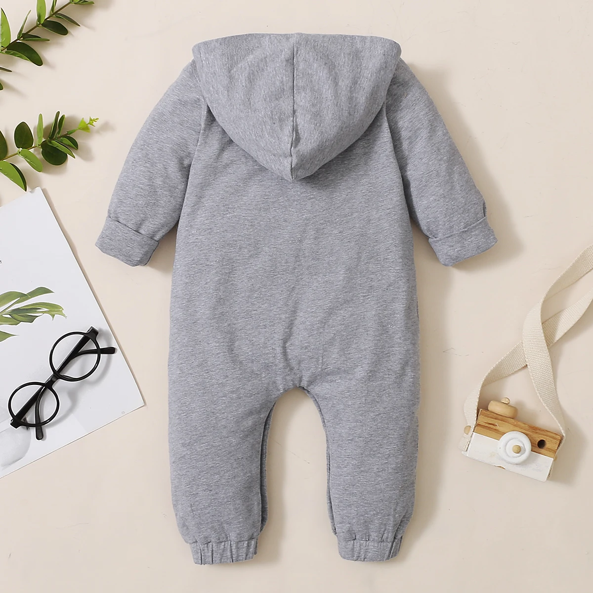 

PatPat 2021 New Arrival Spring Baby Boy MINI BOSS Baby Rompers with Hat Baby Girl Boy One Pieces Jumpsuits Baby Clothing
