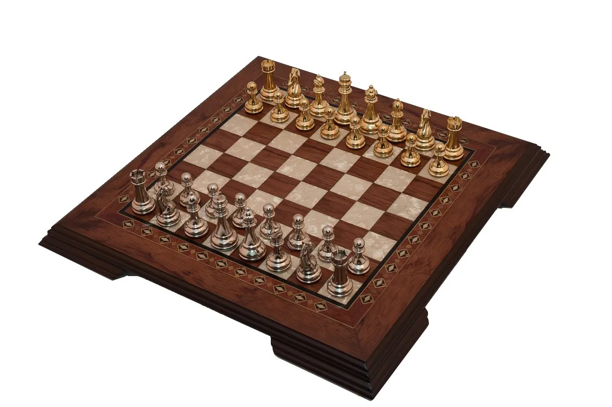 

Шахматный набор ручной работы из высококачественного металла Chessman из плоской древесины-маленький | ОРЕХ