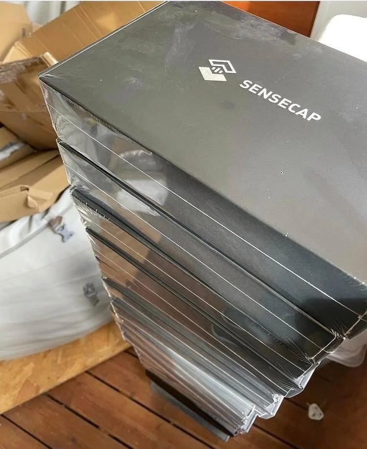 

Q1 Helium (HNT) Hotspot Miner SenseCap M1-EU868/ US915 New In Hands