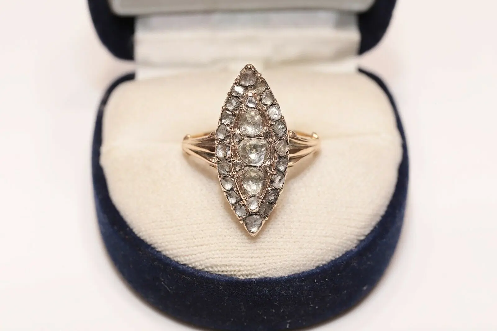 

Антикварное Оригинальное красивое кольцо NAVETTE 12K золото