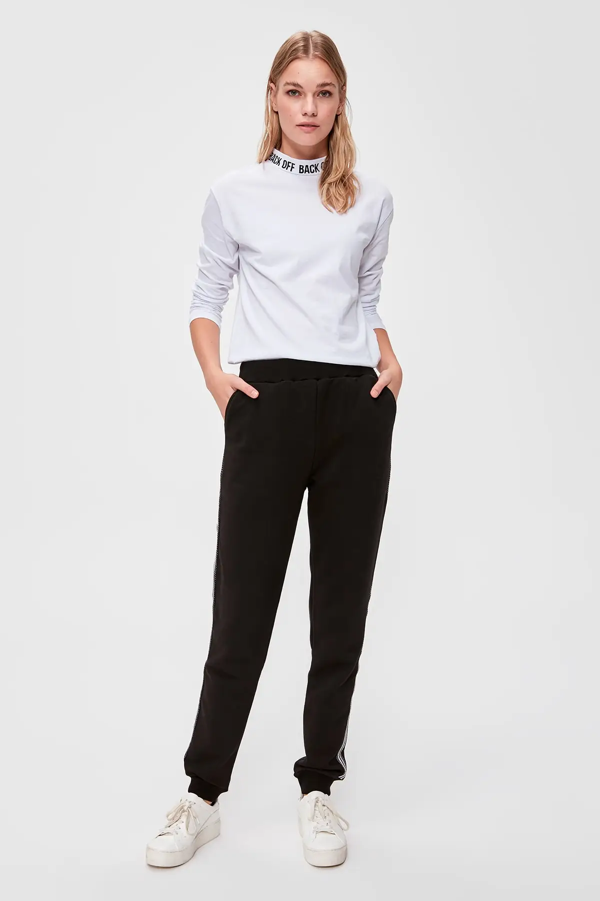 Trendyol трикотажные спортивные штаны с лентами TWOAW20EA0105|Беговые штаны| |