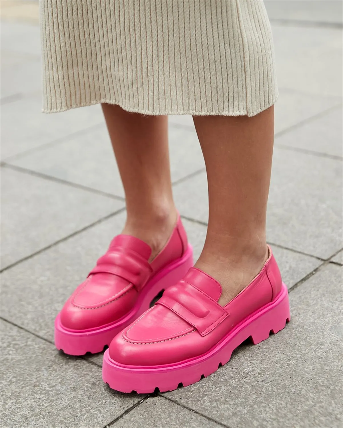 Женские лоферы из натуральной кожи puрол весенние туфли на плоской светильник кой