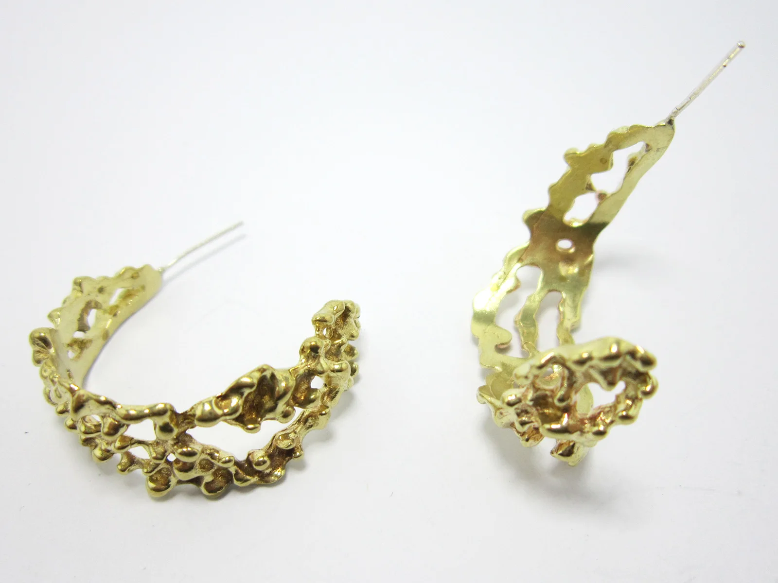 

2pcs Brass ear post 29x23mm C shape Brass stud earrings blister earrings 925 silver needle R1088