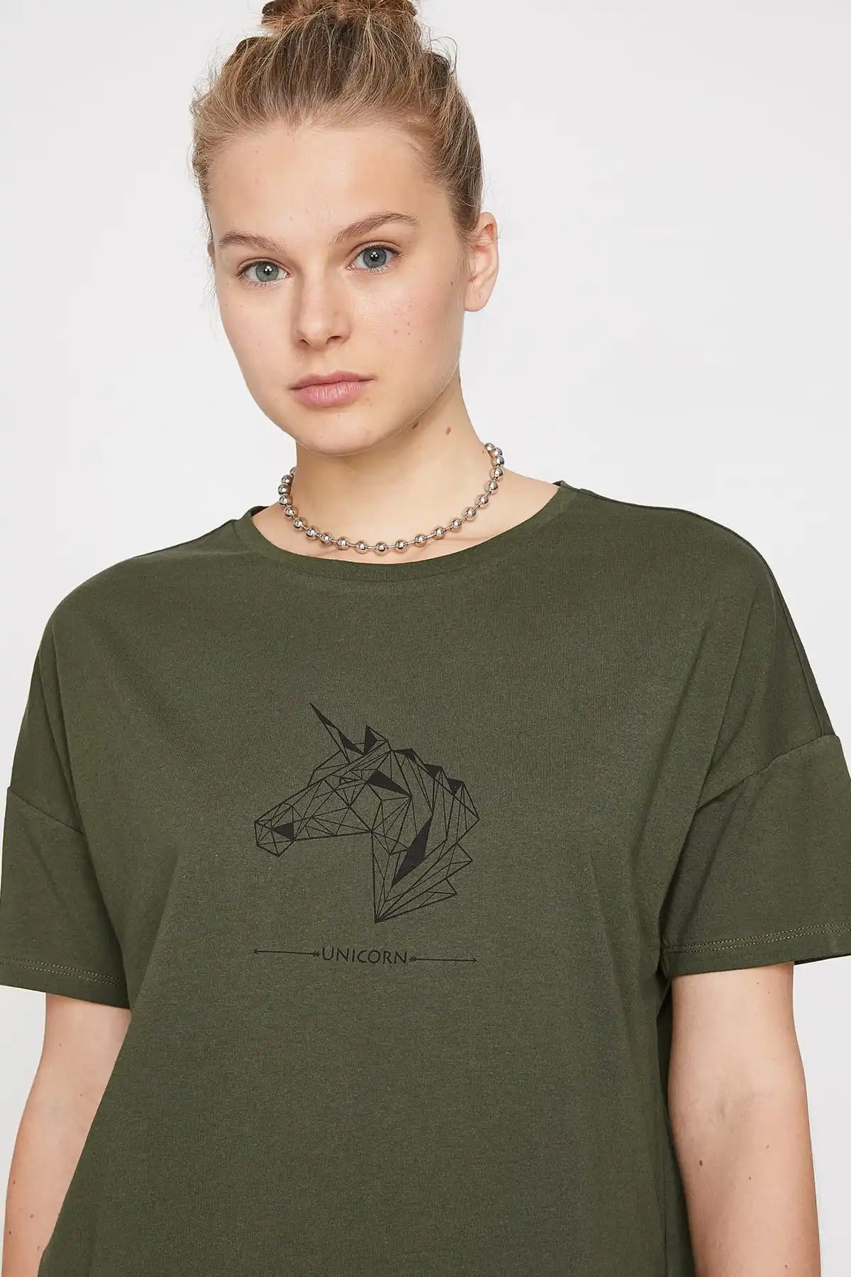 Женская футболка с коротким рукавом Koton зеленая велосипедным воротником 9