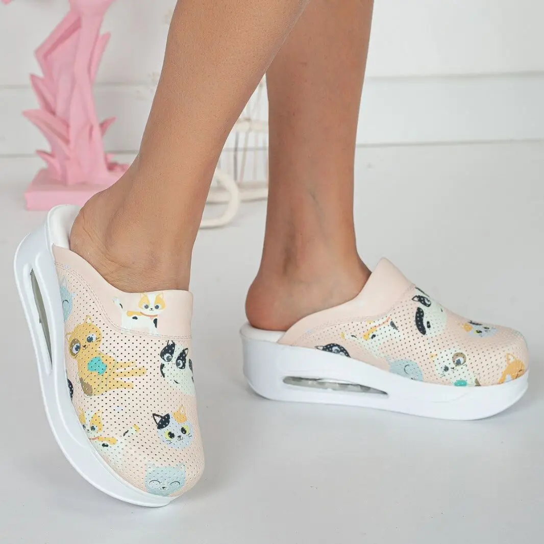 

2021 New Orthopedic Sabo Women Slippers Sandals Shoes Nurse Doctor Hospital Medical Casual Quality Soft Comfort Anti-Slip Clogs