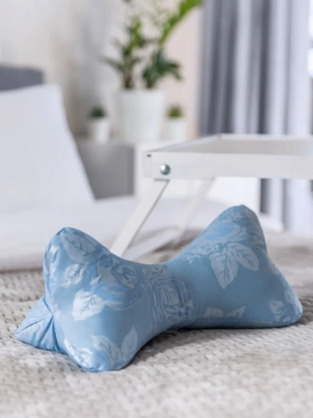 Подушка-валик Smart Textile Косточка лузга гречихи C533 голубой 36*16см ортопедическая