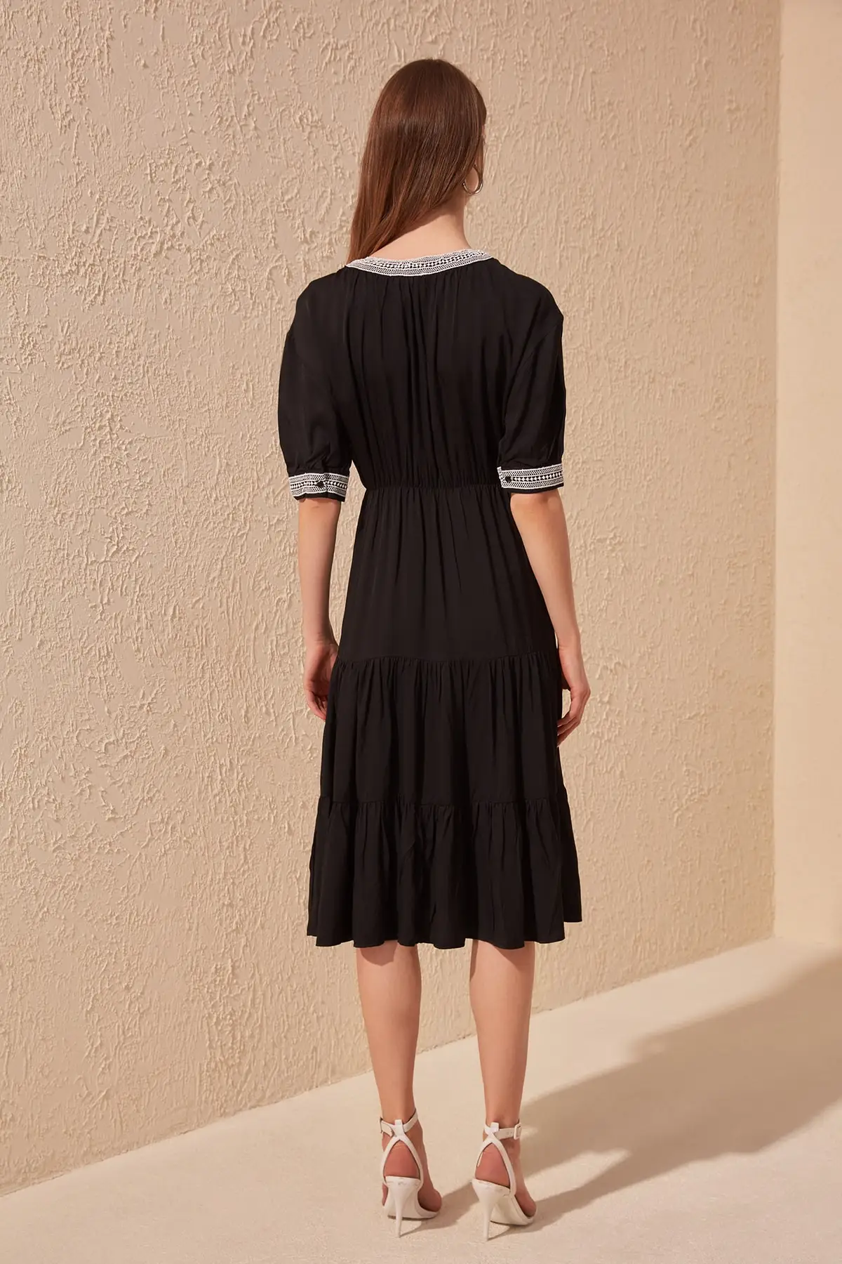 Кружевные детали TWOSS20EL0499|Женские платья| |