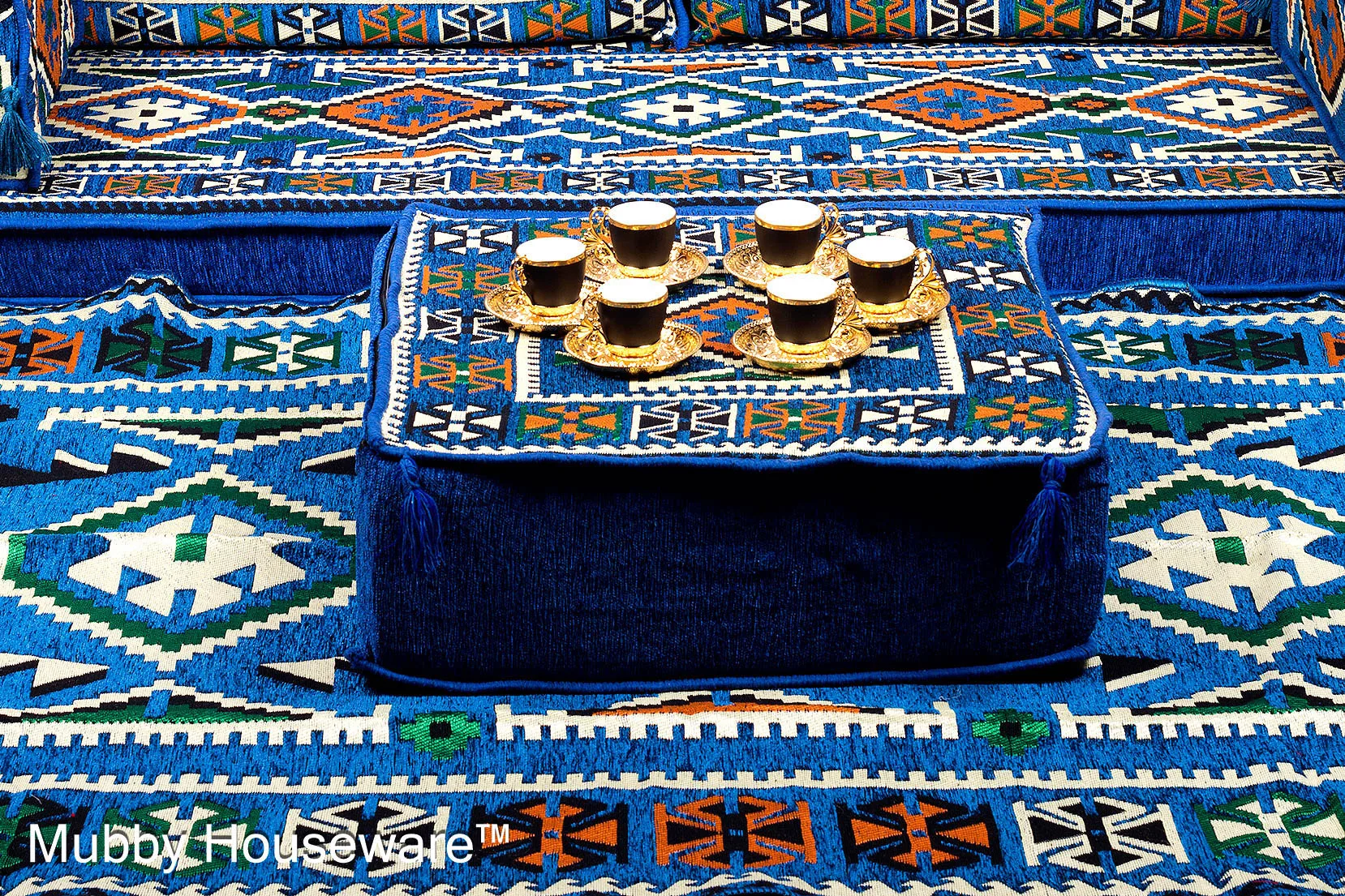 

U Shaped Arabic Majlis Sofa Floor Seating Set Traditional Design Lounge Ottoman Couch Rug Jalsa Red Pillow Cushion