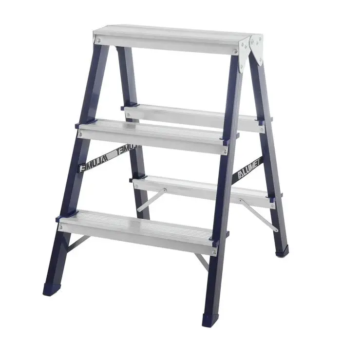 Стремянка 'Алюмет' комбинированная двухсторонняя 3 ступени 650 мм |