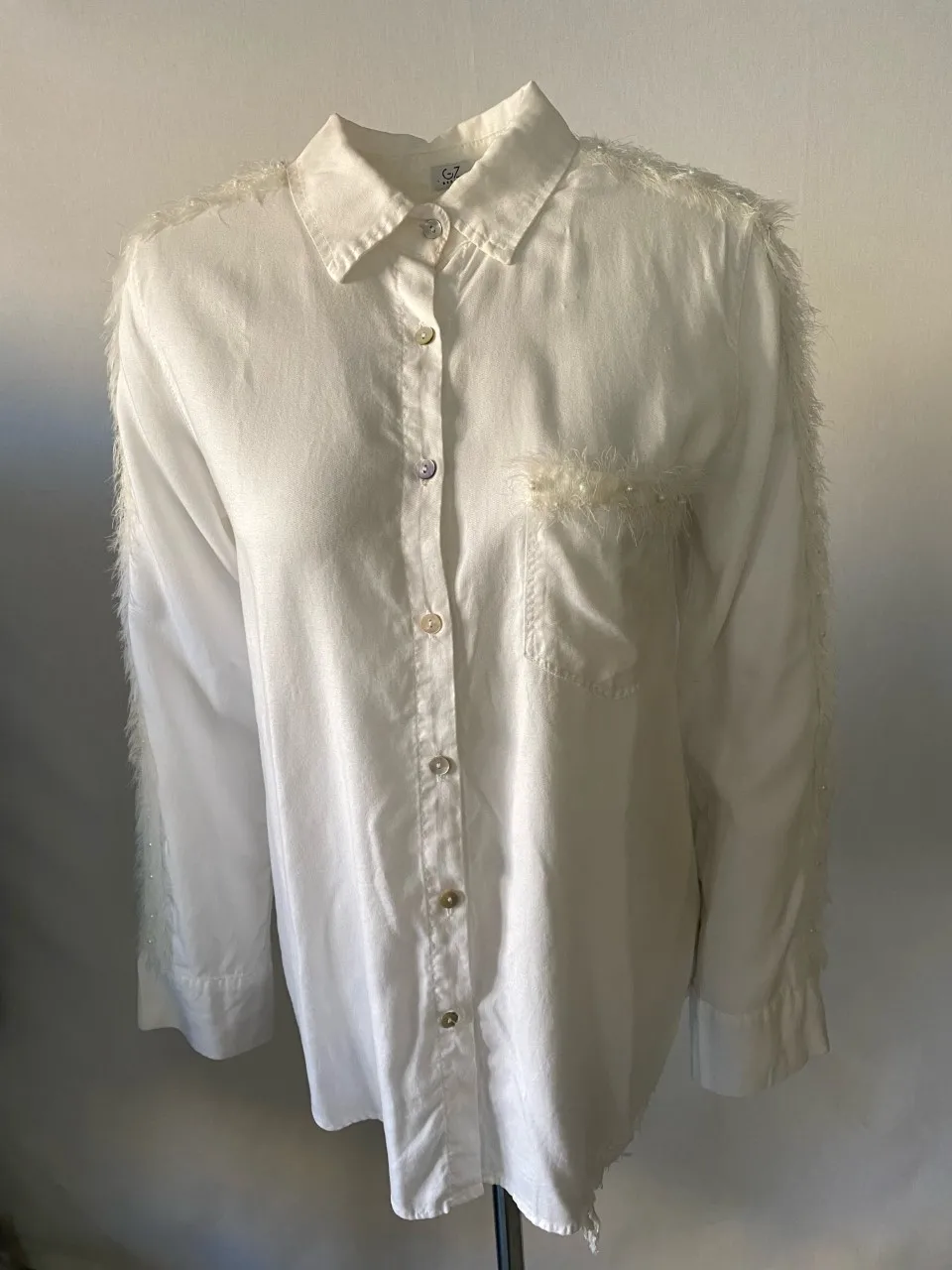 

Pearl Detailed White Shirt