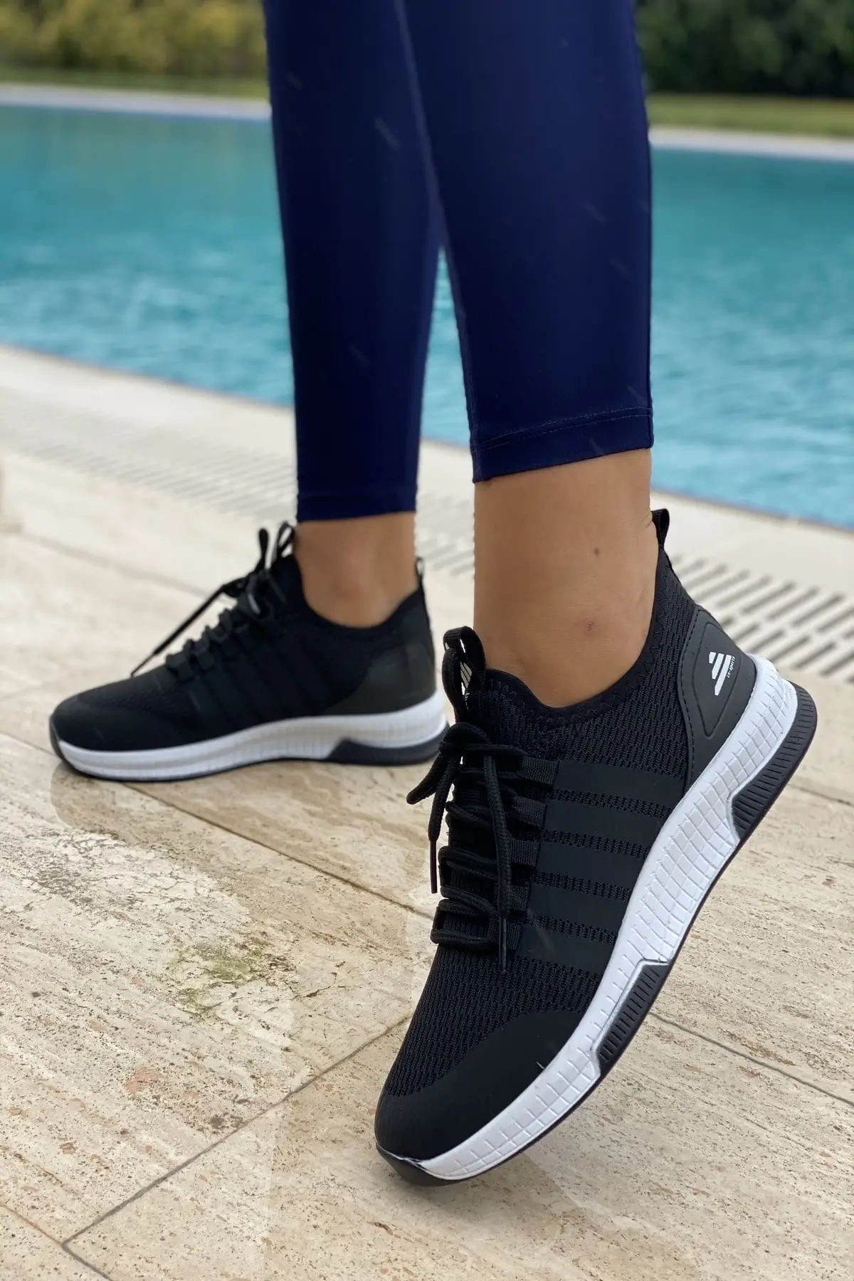 

Sneaker Woman Shoes Walking Shoes Lace-Up Flat Breathable Casual Fashion Gym Tenis Mesh Footwear Female Black Ladies