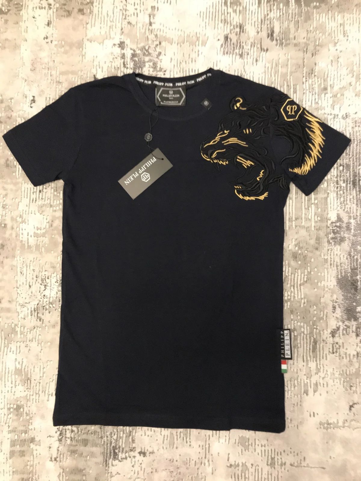 

New Season Men 'S Shirt 100 cotton Good Quality Branded Narrow cut Round collar t-shirt