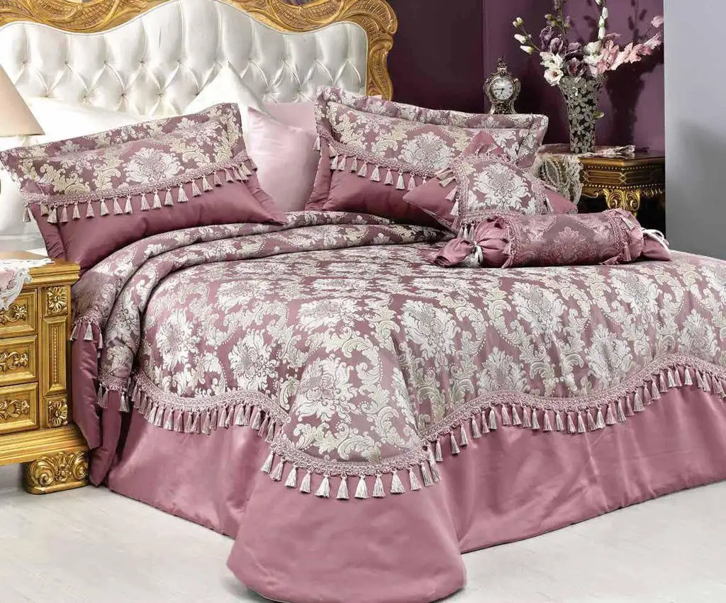 

Vinaldi Sultana Bed Cover Color Rose
