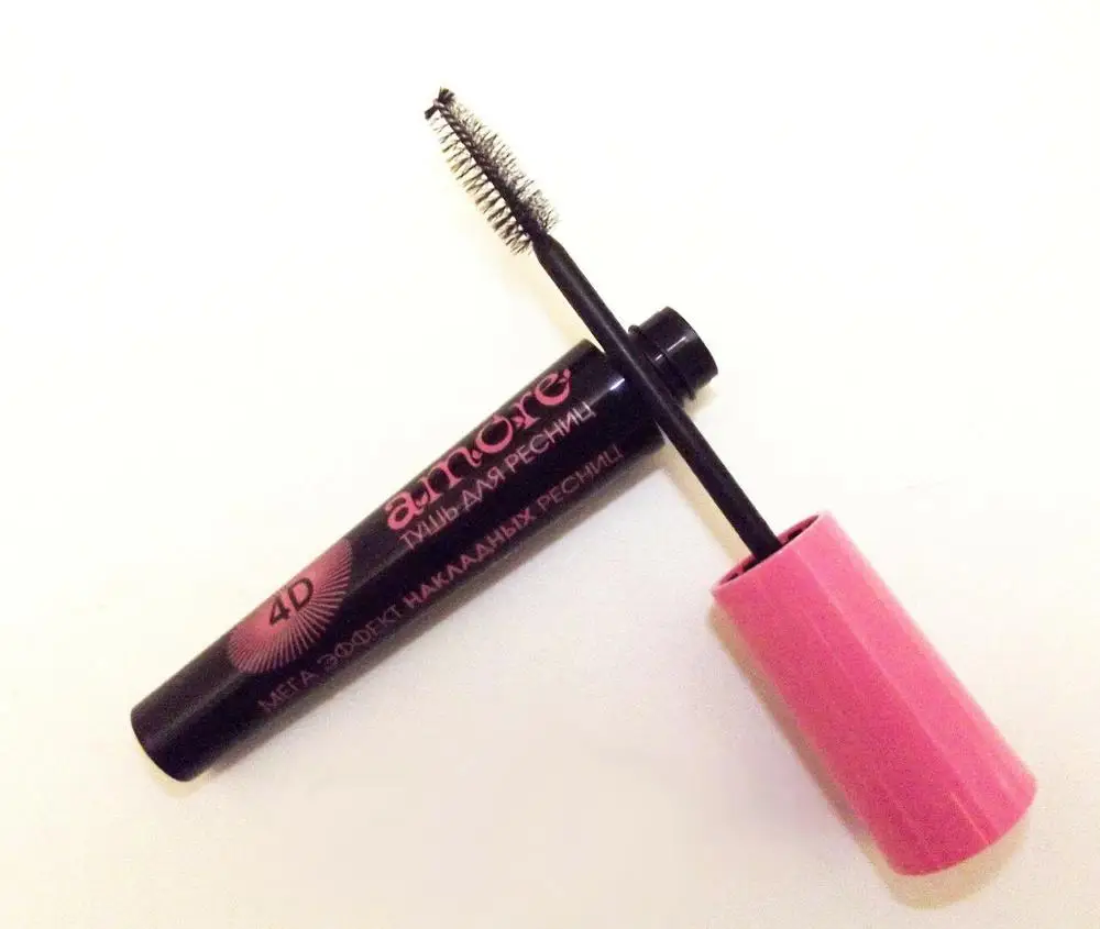 Amore Тушь 4D МЕГА ЭФФЕКТ накладных ресниц Белита |