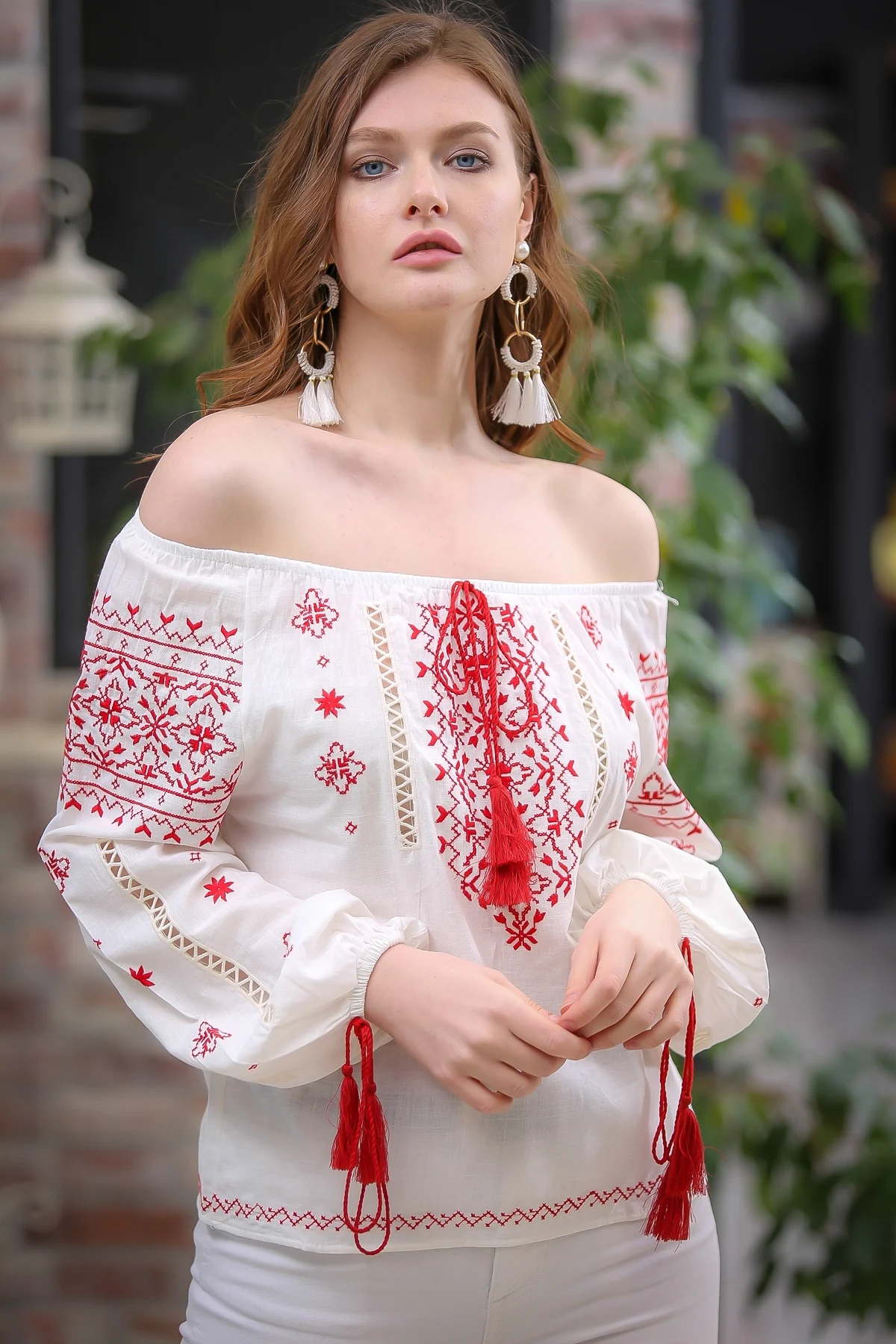 Кармен воротник вышивка крестом вышитые ручки кисточка деталь bluz| |