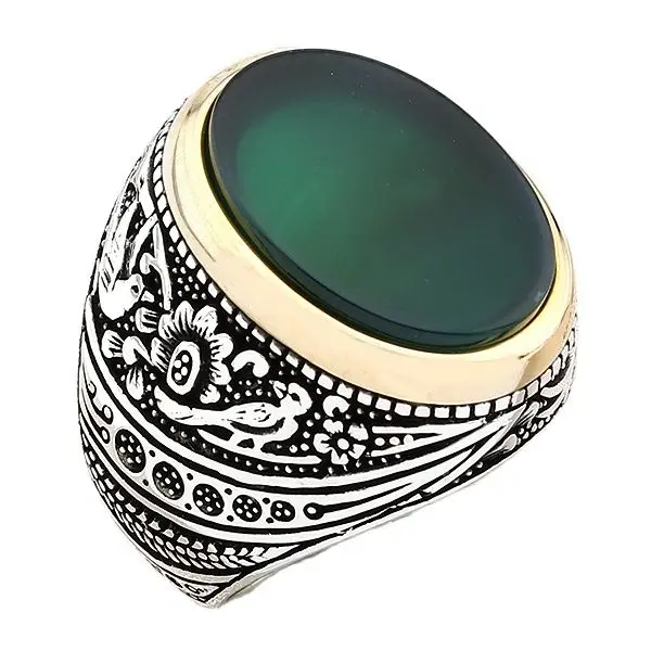 

Мужское кольцо из серебра 925 пробы с овальным зелёным агатом
