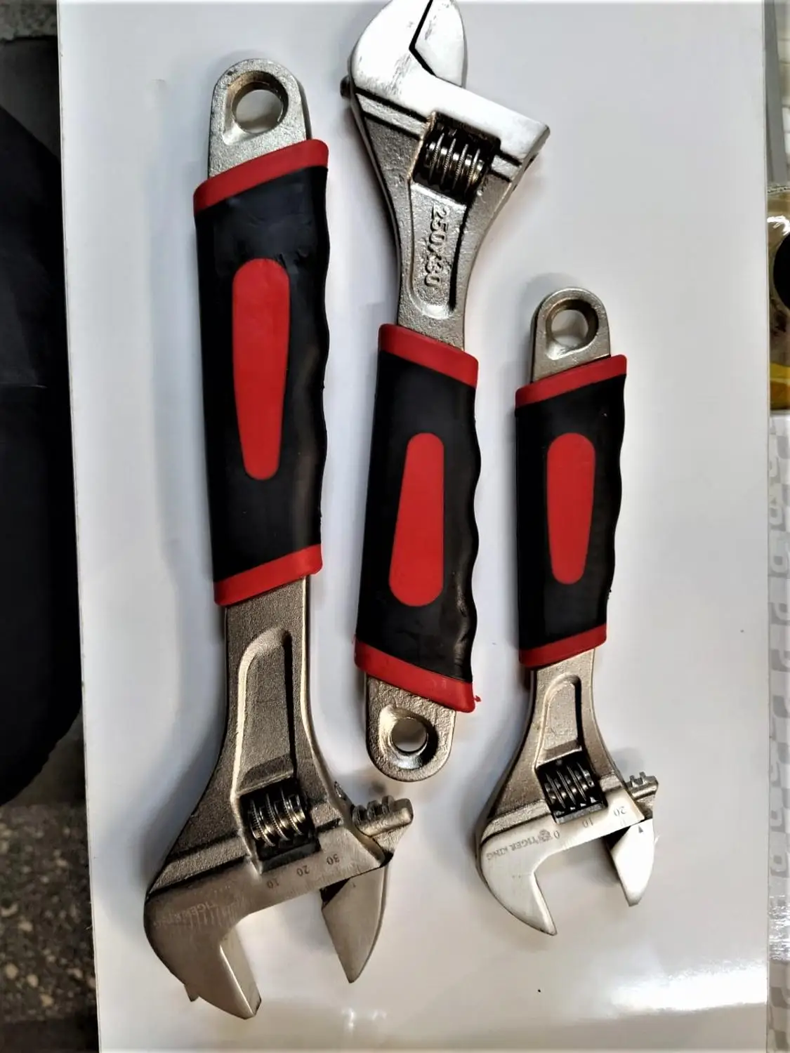 

Ajustable Spanner Wrench Adjustable Wrench Alloy Spanner Large Repair Tool For Water Pipe Screw Bathroom