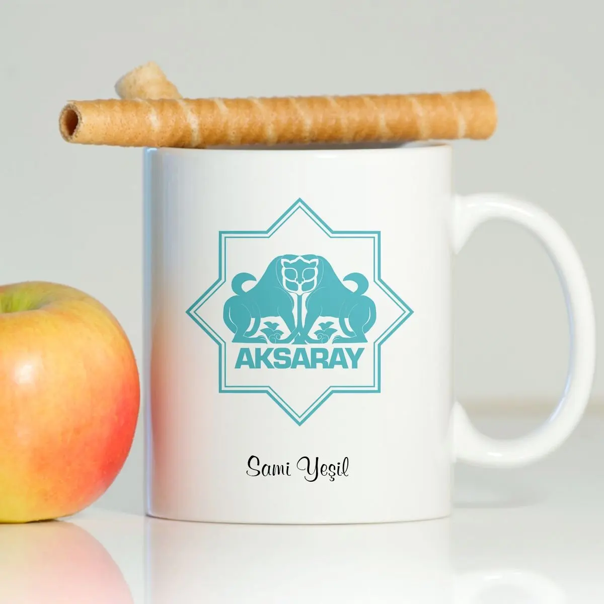 

Персонализированная белая чашка Aksaray-001