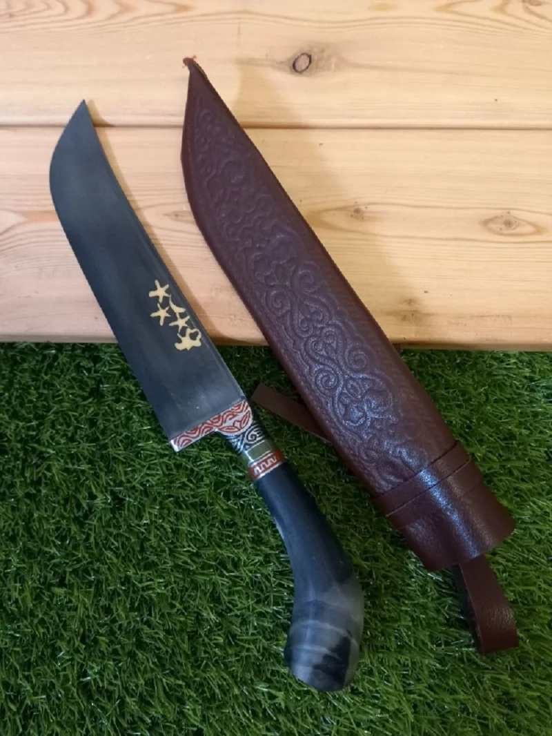 Pcak knife carved handle No. 34 with animal head | Kitchen Knives