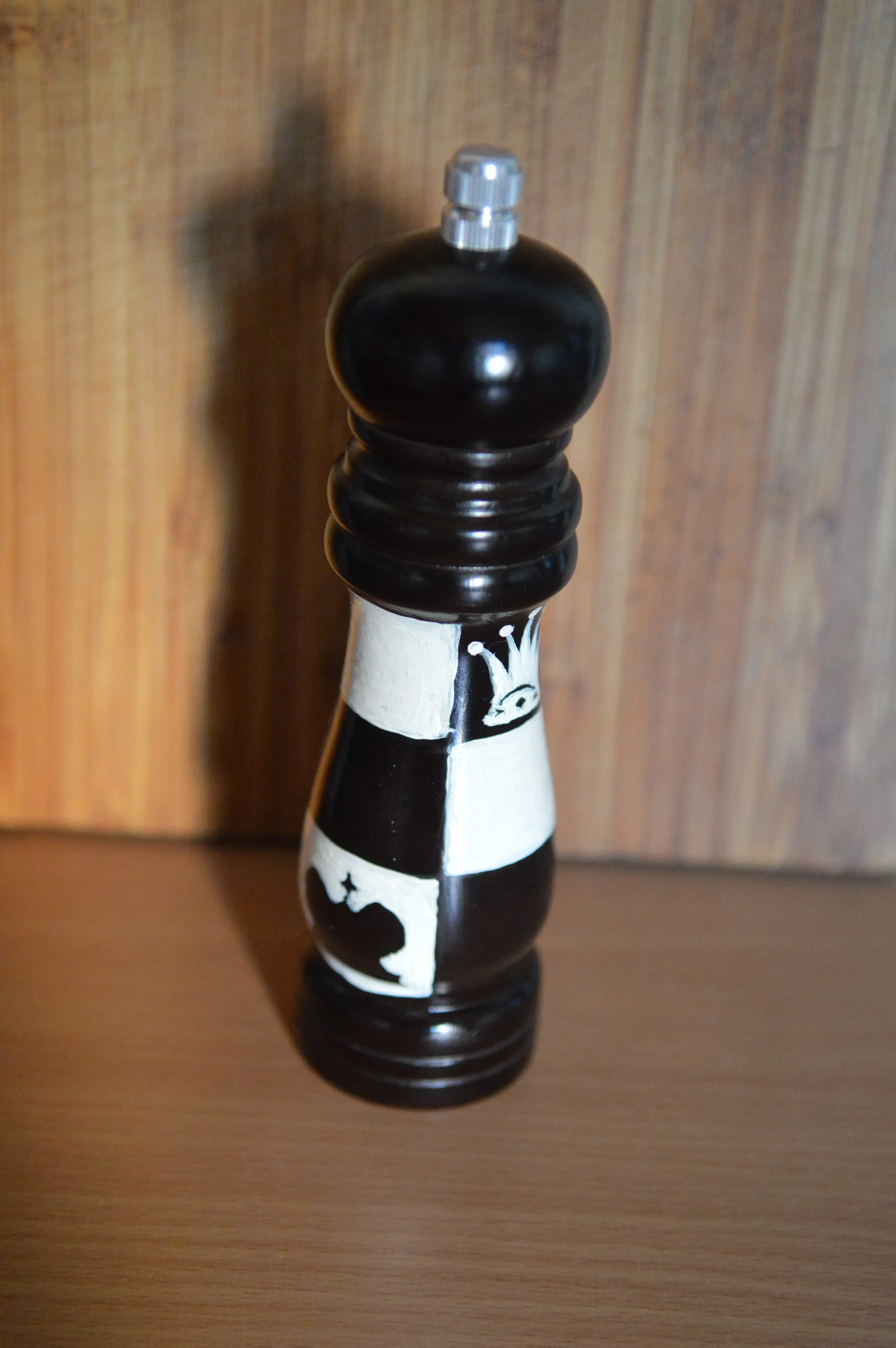 Manual pepper &amp salt mill Top kitchen and dining room decor Author's hand-painted The best gift for a chess player Exclusive |