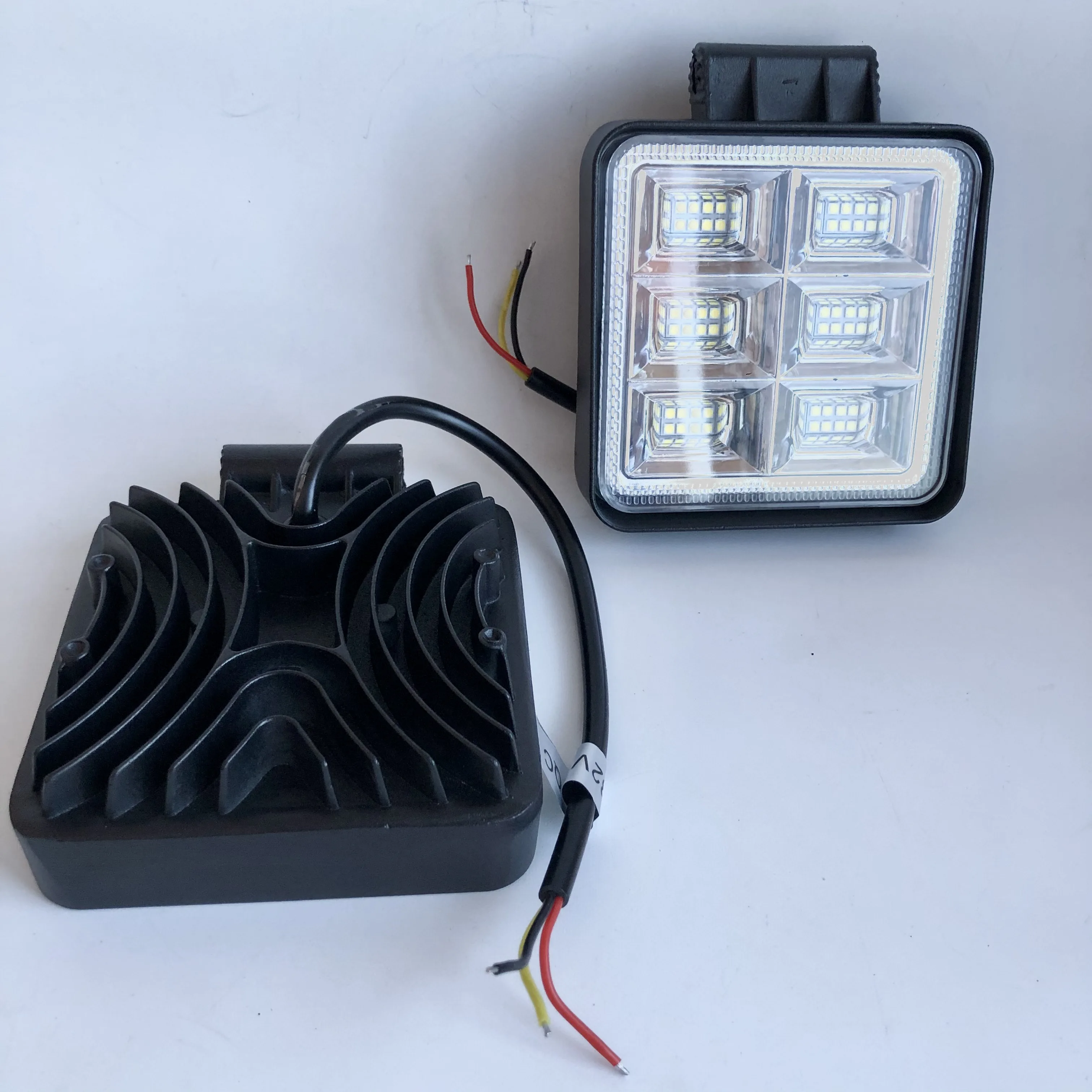 Вспышки ФСО Мощные большие 11см Маяк Отстрел 192W комплект 2шт | Автомобили и